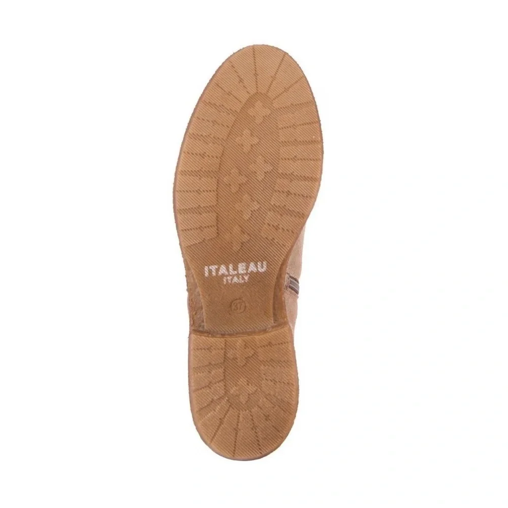 Italeau brand new